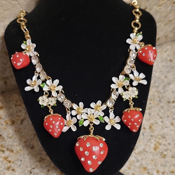 Betsey Johnson Red Strawberry and Gold Floral Necklace NWT - Picture 1 of 7